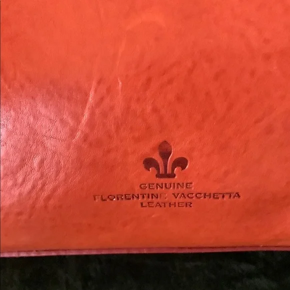 Dooney & Bourke Vintage Tan Leather Tote with Structured Design - Picture 4 of 10